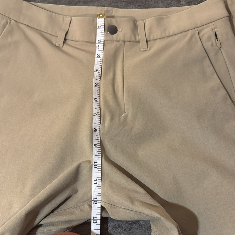 Lululemon Commission slim pants. Cropped trench color. Waist 32 - Picture 9 of 11